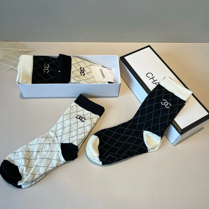 スーパーコピー シャネル 靴下