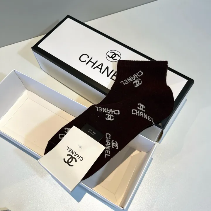 スーパーコピー シャネル 靴下