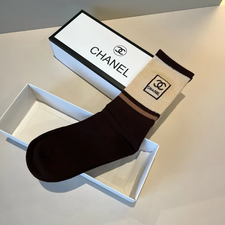 スーパーコピー シャネル 靴下