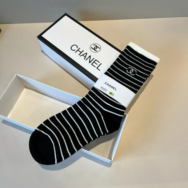 スーパーコピー シャネル 靴下