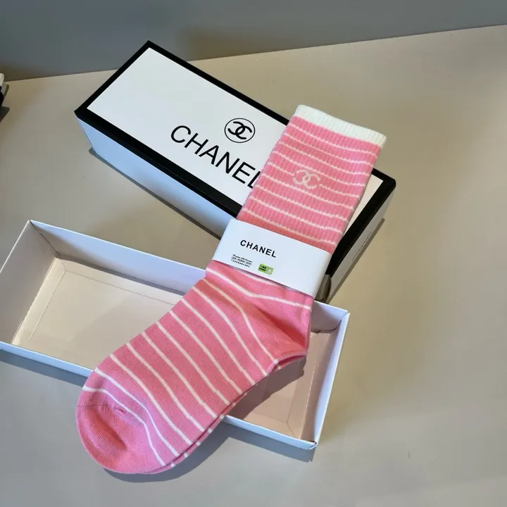 スーパーコピー シャネル 靴下