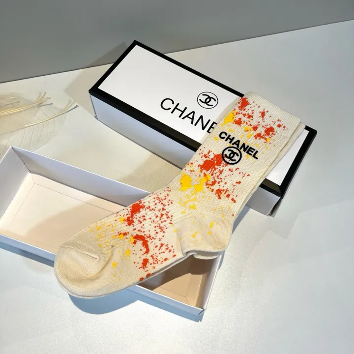 スーパーコピー シャネル 靴下