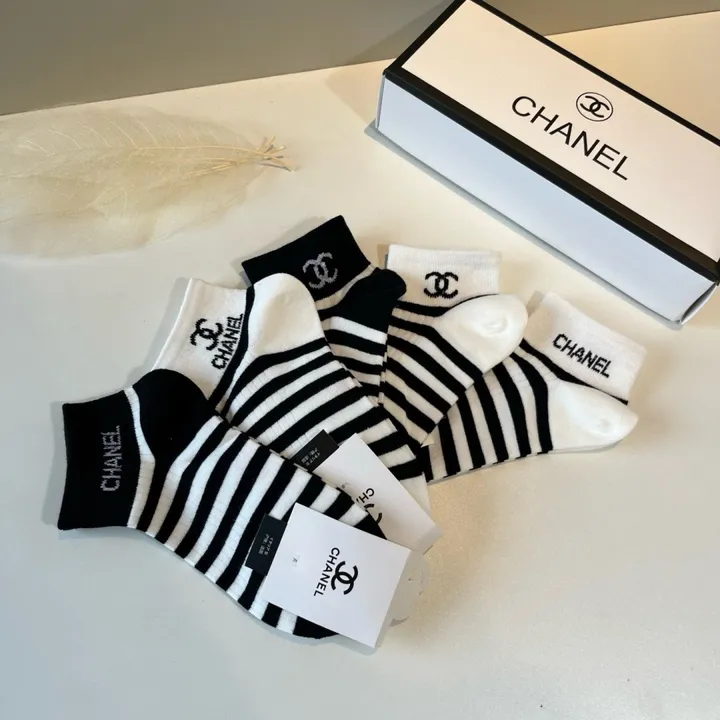 スーパーコピー シャネル 靴下