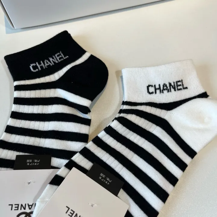 スーパーコピー シャネル 靴下