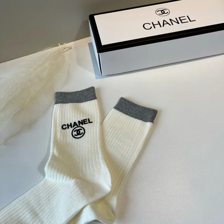 スーパーコピー シャネル 靴下