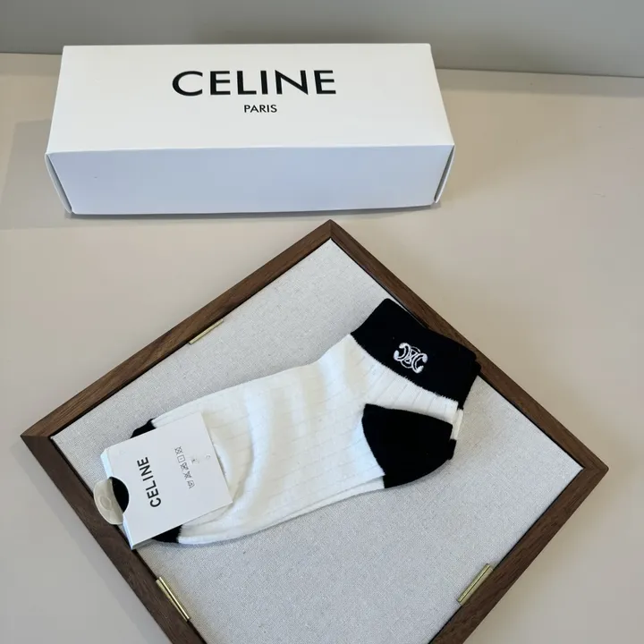 スーパーコピー セリーヌ 靴下
