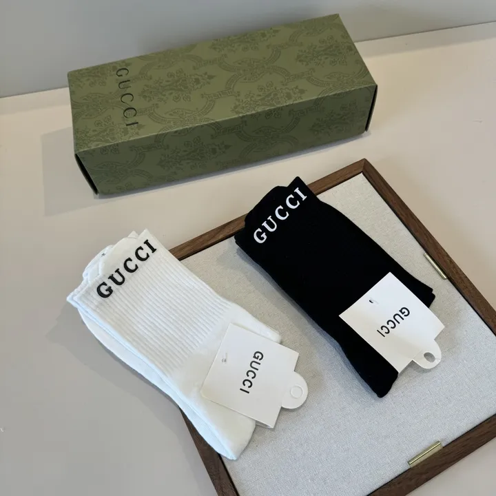 スーパーコピー グッチ 靴下