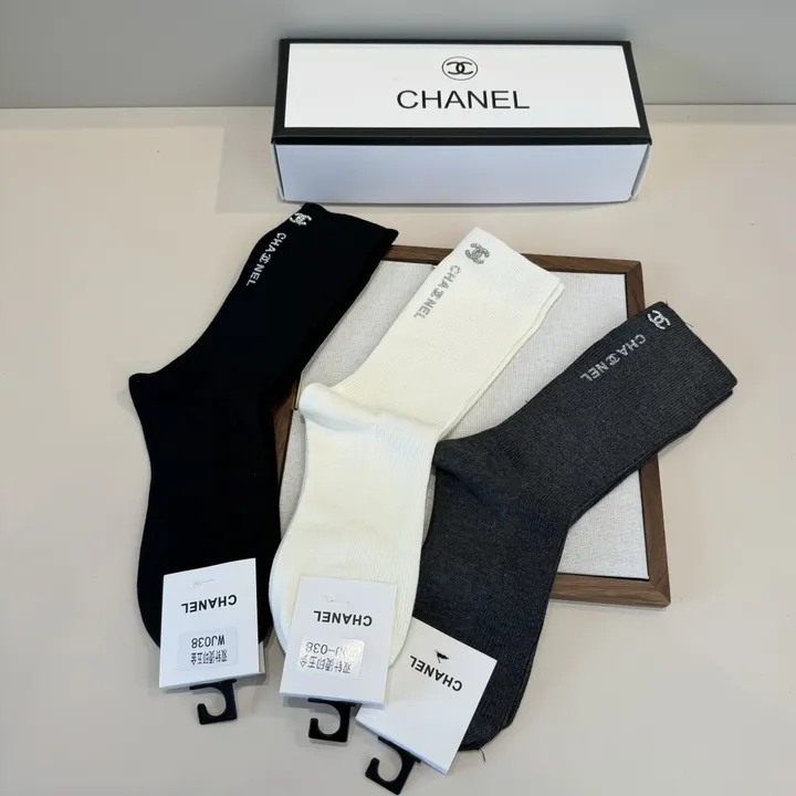 スーパーコピー シャネル 靴下
