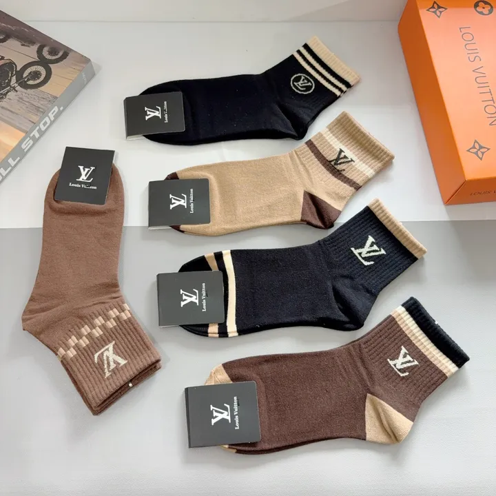 スーパーコピー ルイヴィトン 靴下