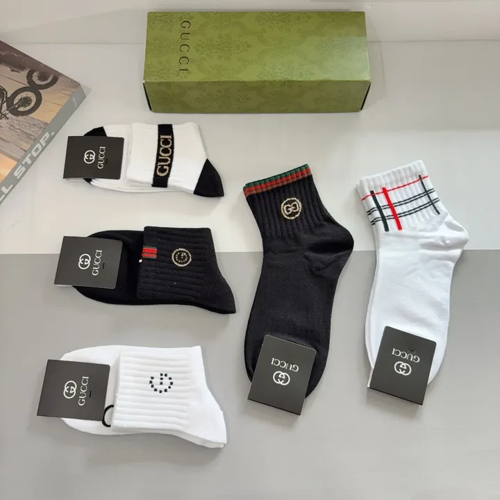 スーパーコピー グッチ 靴下