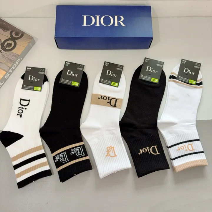 スーパーコピー ディオール 靴下
