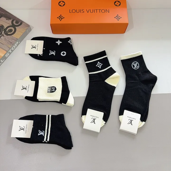 スーパーコピー ルイヴィトン 靴下