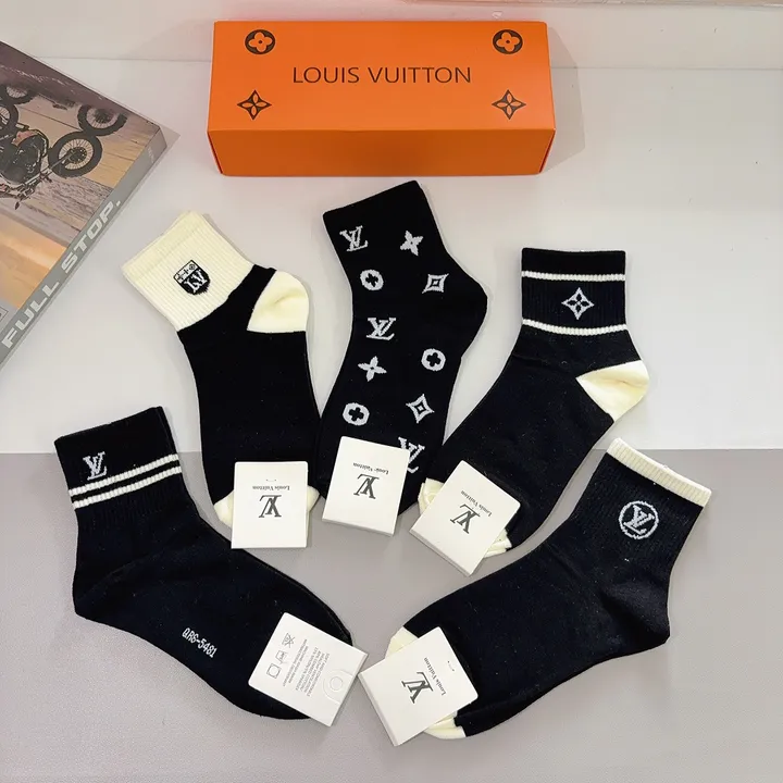 スーパーコピー ルイヴィトン 靴下