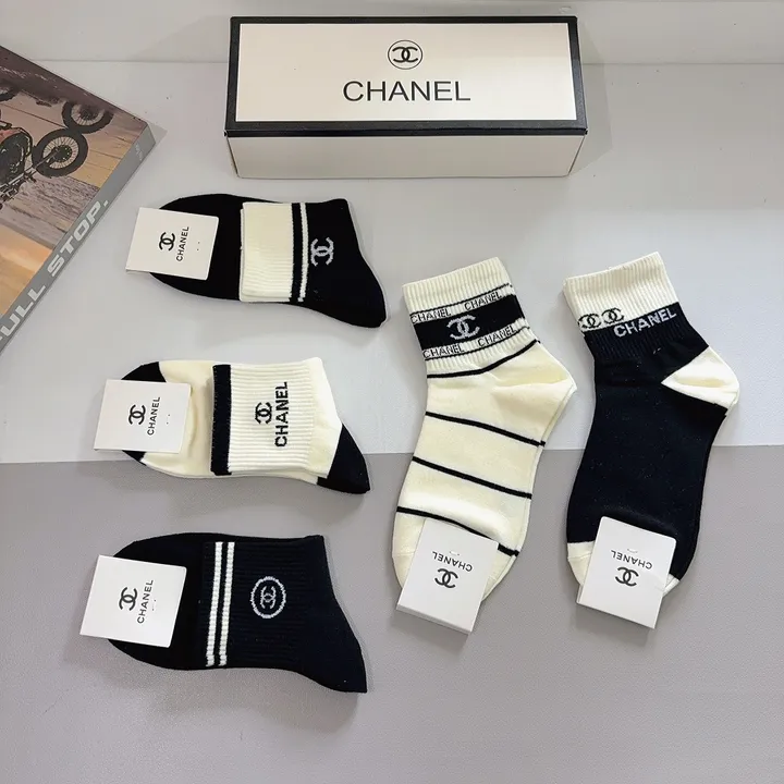 スーパーコピー シャネル 靴下
