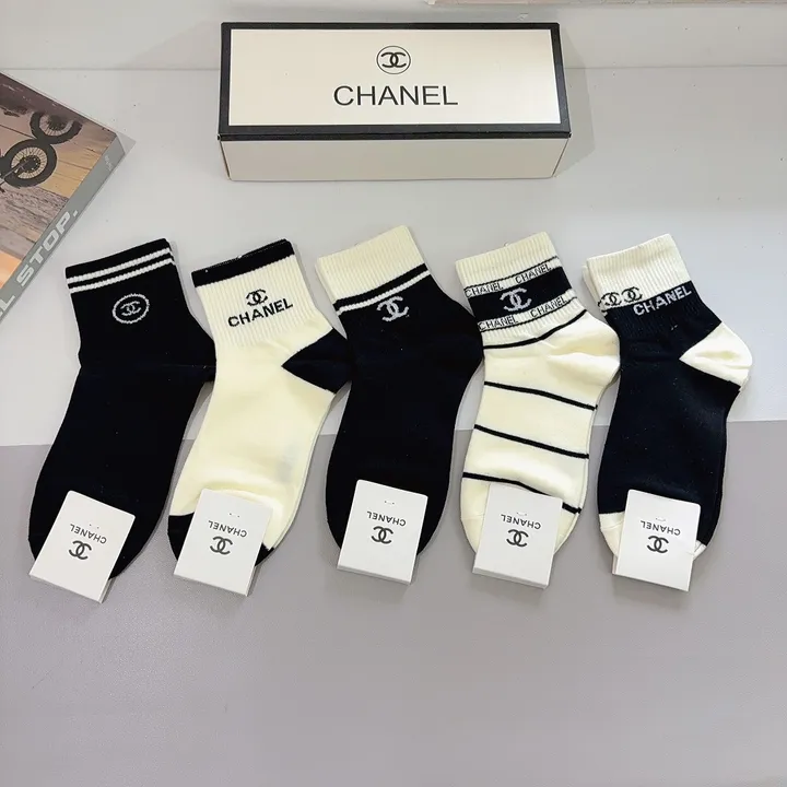 スーパーコピー シャネル 靴下