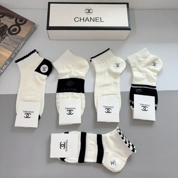 スーパーコピー シャネル 靴下
