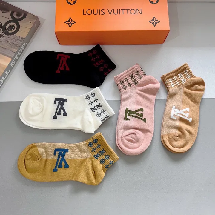 スーパーコピー ルイヴィトン 靴下