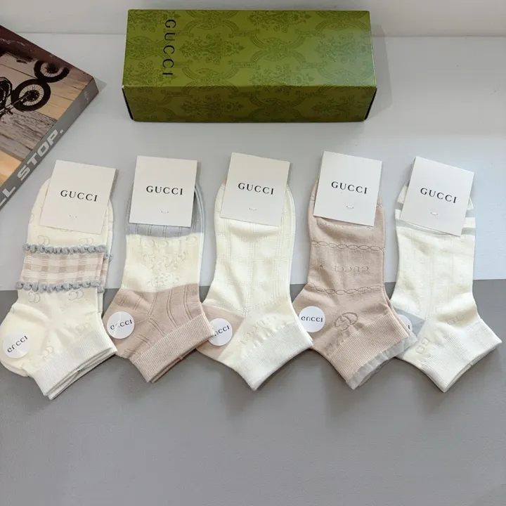 スーパーコピー グッチ 靴下