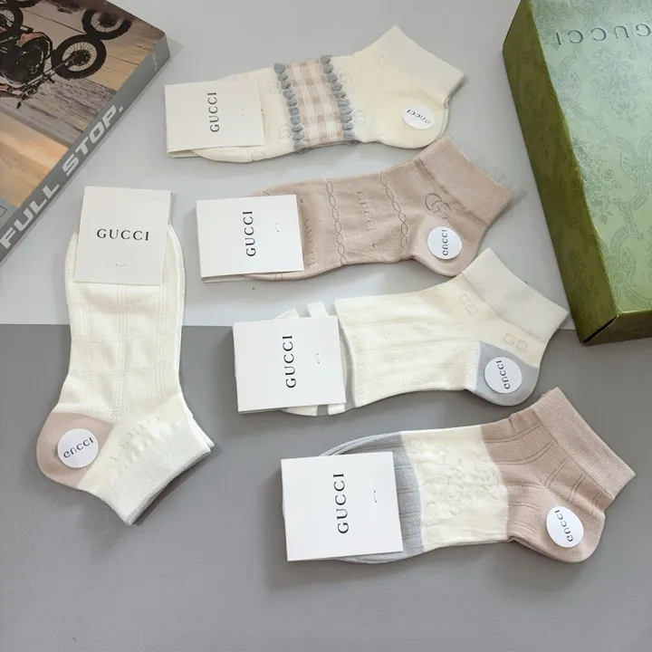 スーパーコピー グッチ 靴下