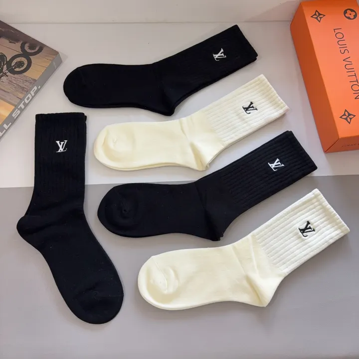 スーパーコピー ルイヴィトン 靴下