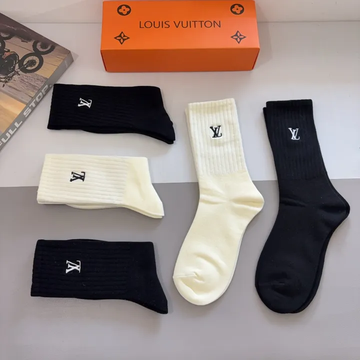 スーパーコピー ルイヴィトン 靴下