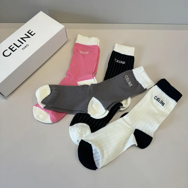 スーパーコピー ディオール 靴下