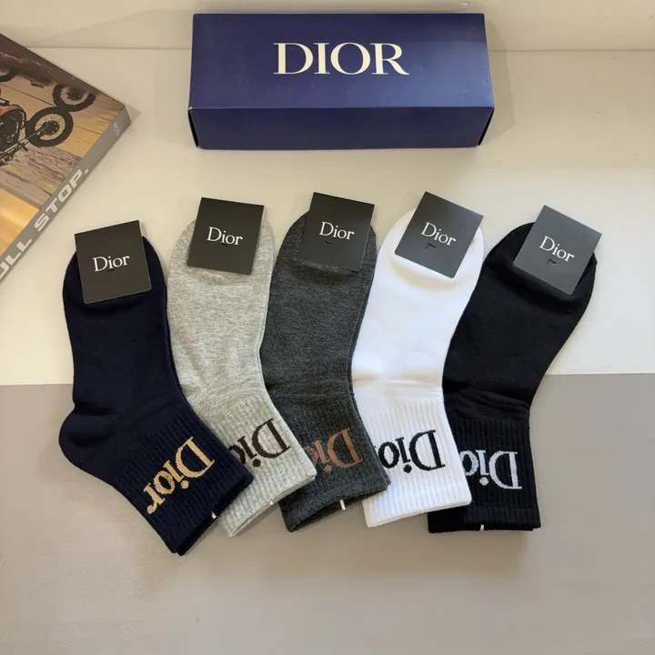 スーパーコピー ディオール 靴下