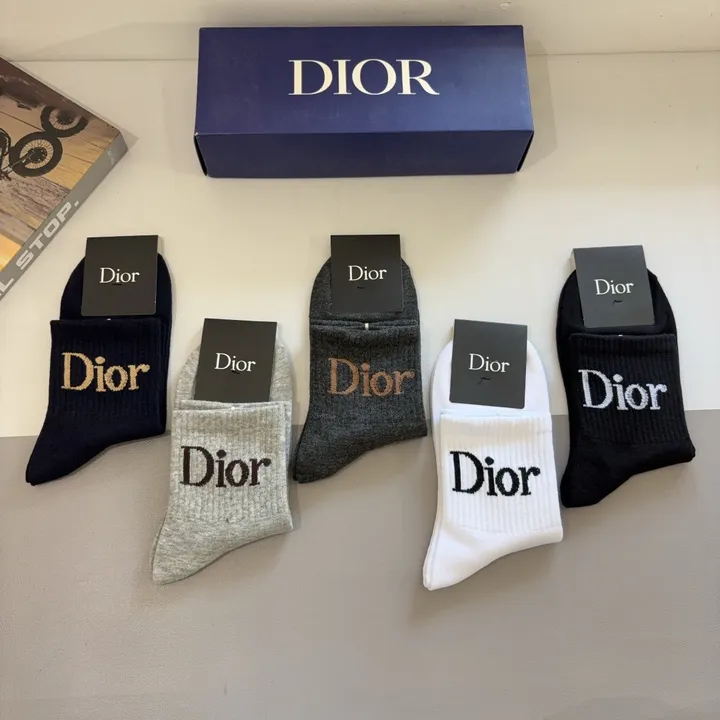 スーパーコピー ディオール 靴下