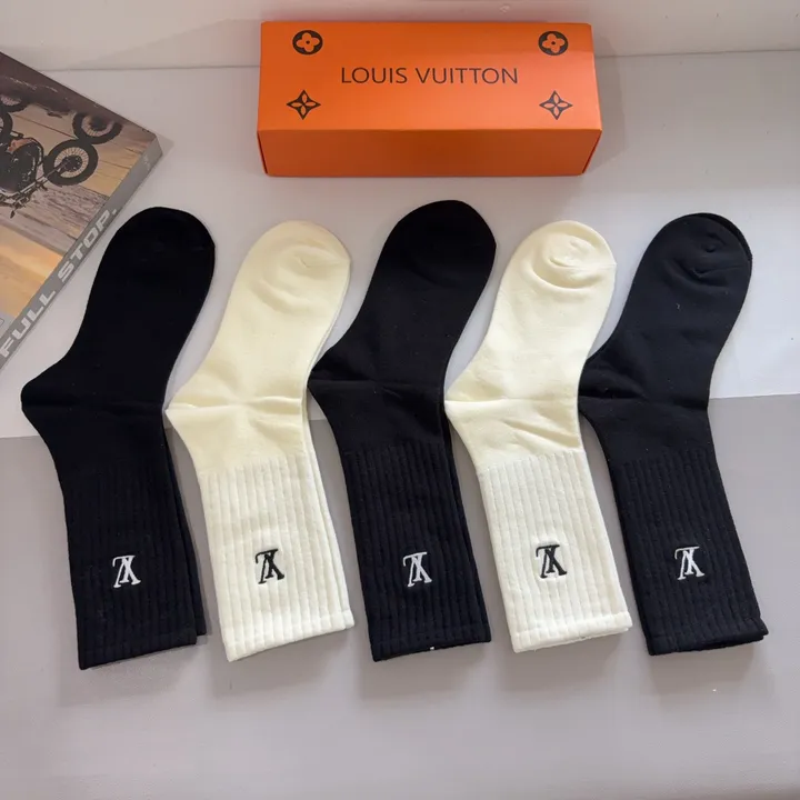 スーパーコピー ルイヴィトン 靴下