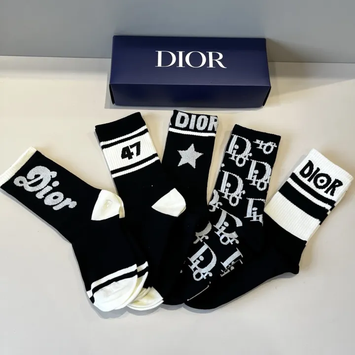 スーパーコピー ディオール 靴下