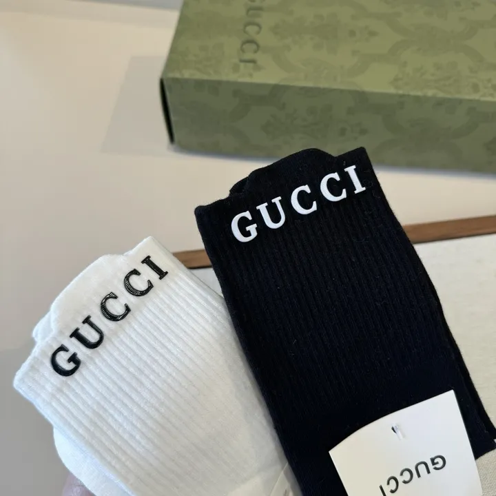 スーパーコピー グッチ 靴下