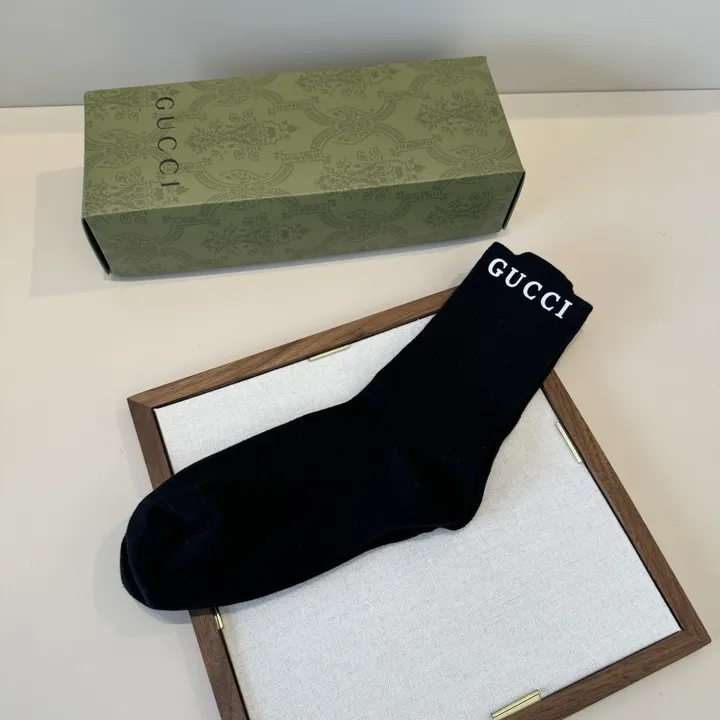 スーパーコピー グッチ 靴下