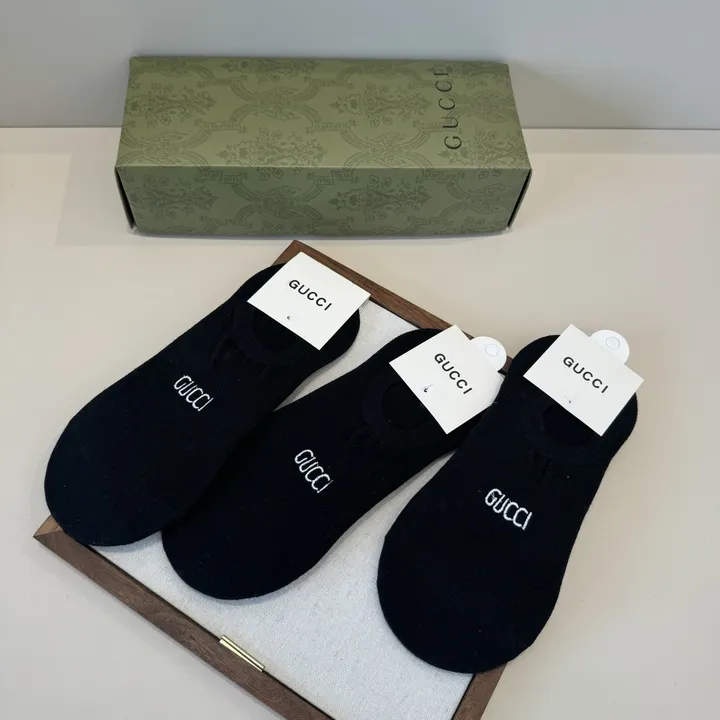 スーパーコピー グッチ 靴下