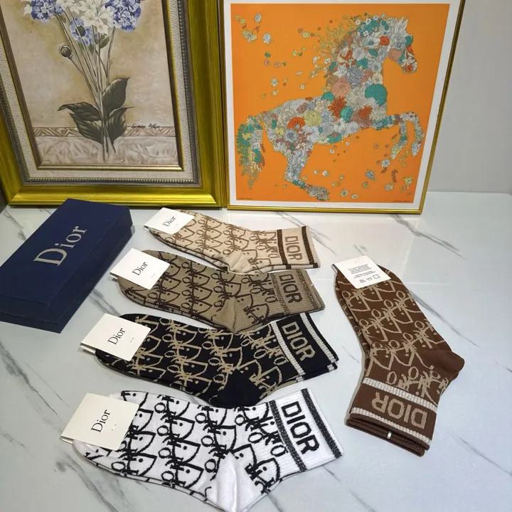 スーパーコピー ディオール 靴下