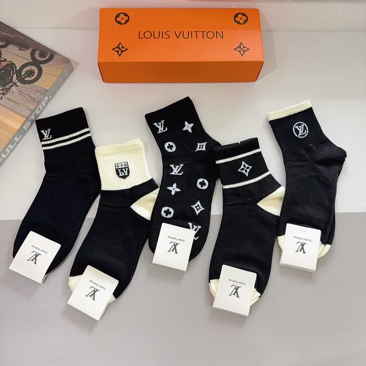 スーパーコピー ルイヴィトン 靴下