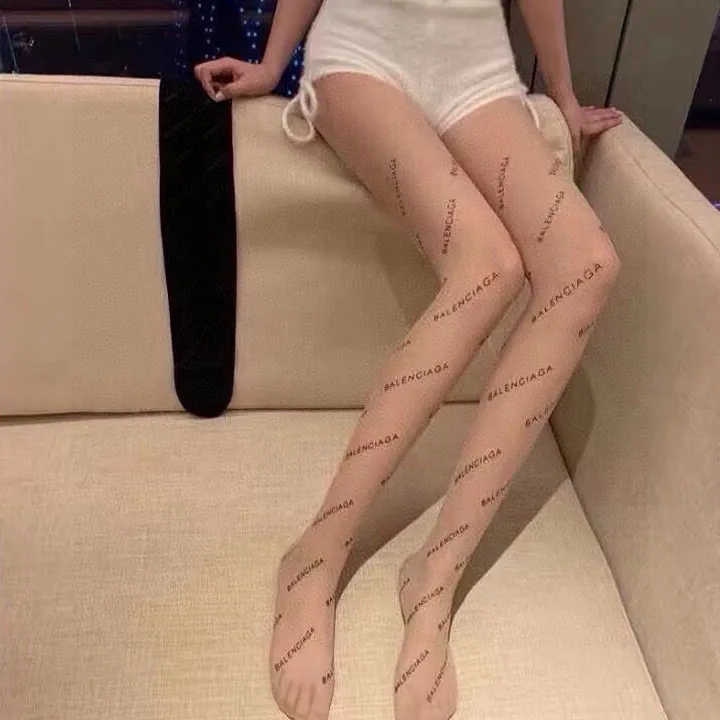 スーパーコピー バレンシアガ 靴下