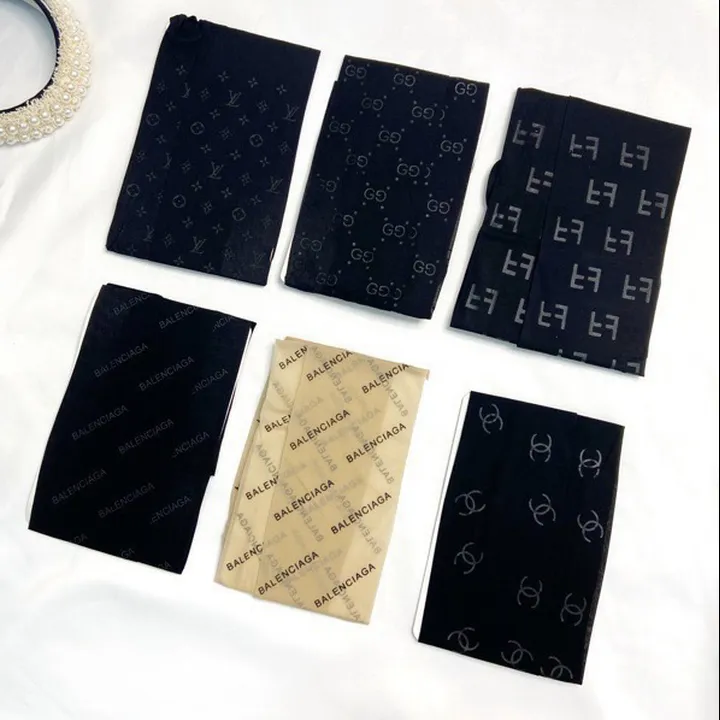 スーパーコピー ヴェルサーチ 靴下