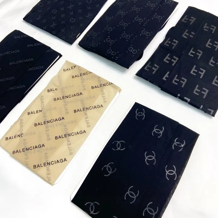 スーパーコピー ヴェルサーチ 靴下