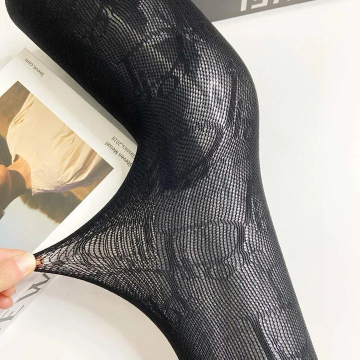 スーパーコピー ディオール 靴下