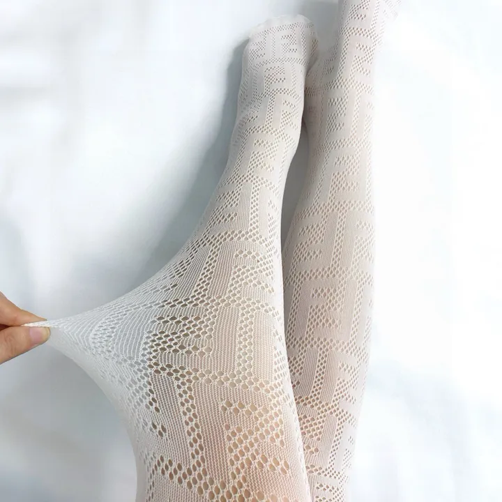 スーパーコピー ヴェルサーチ 靴下