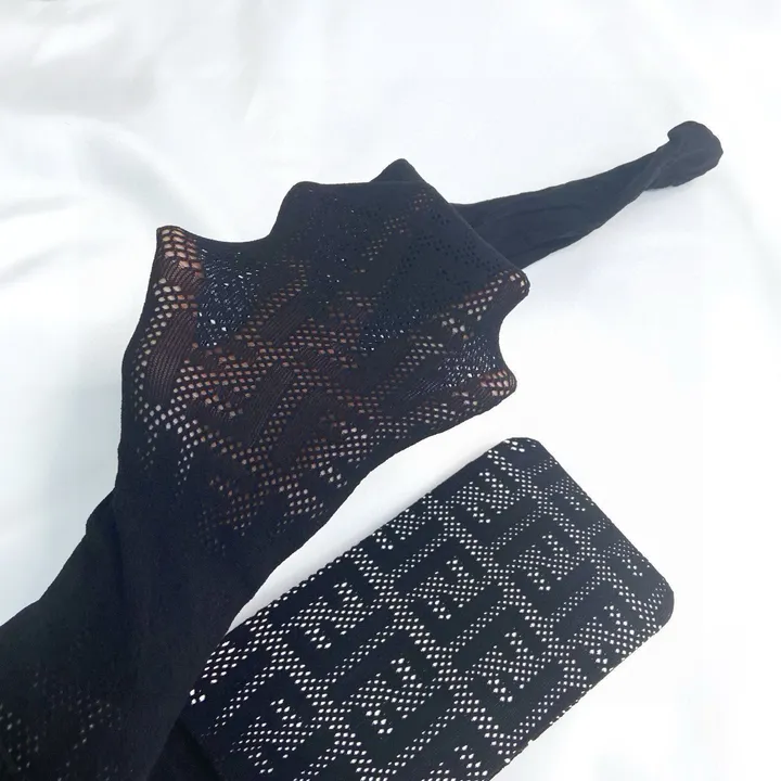 スーパーコピー ヴェルサーチ 靴下