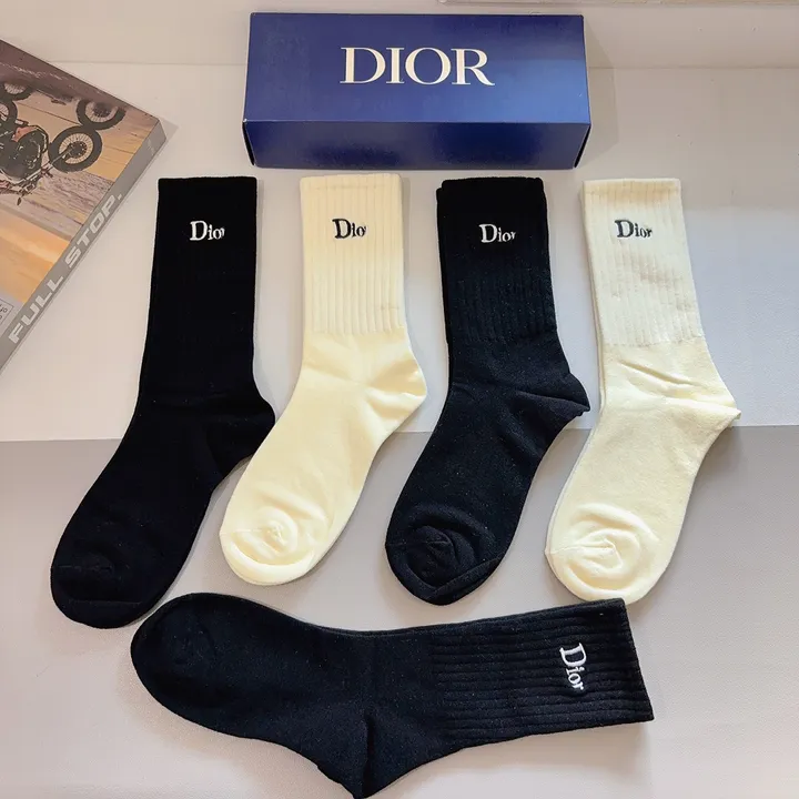 スーパーコピー ディオール 靴下