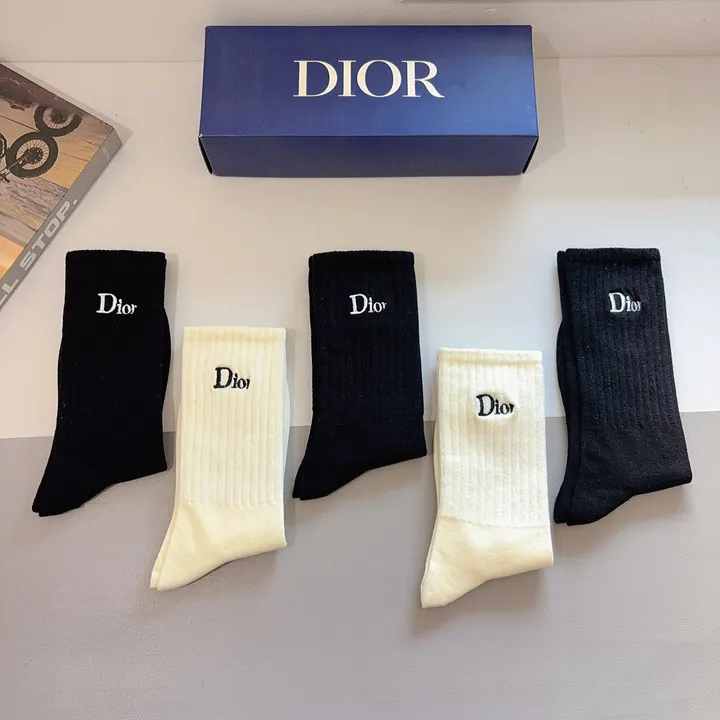 スーパーコピー ディオール 靴下