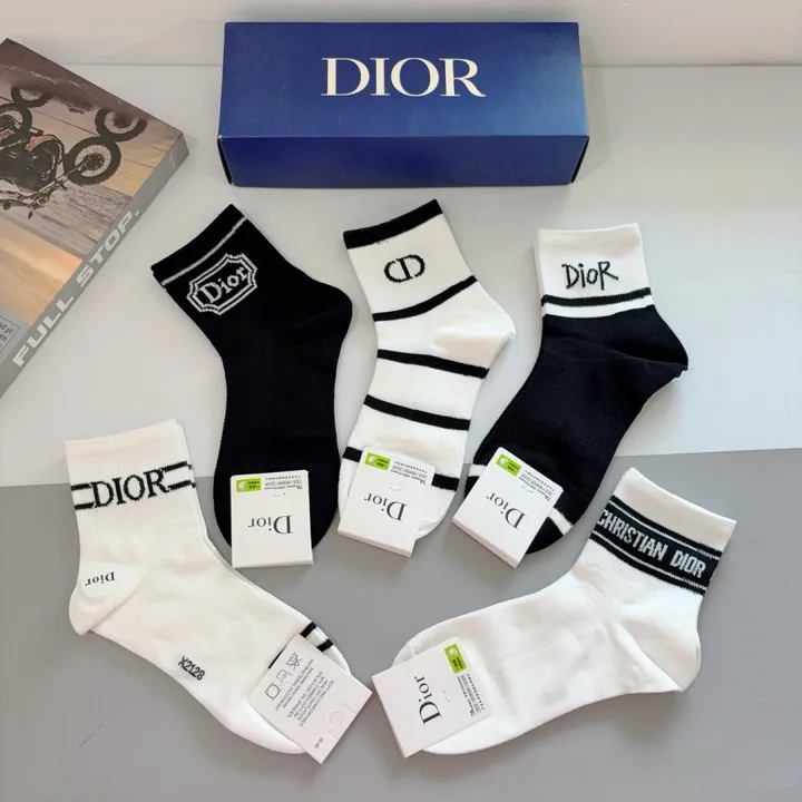 スーパーコピー ディオール 靴下