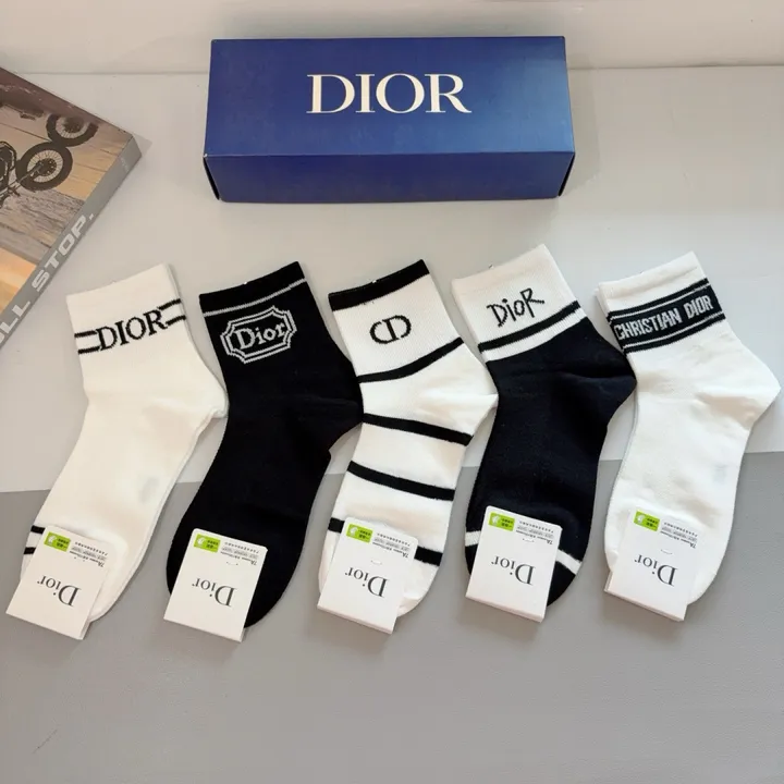 スーパーコピー ディオール 靴下