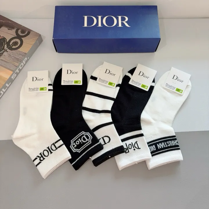 スーパーコピー ディオール 靴下