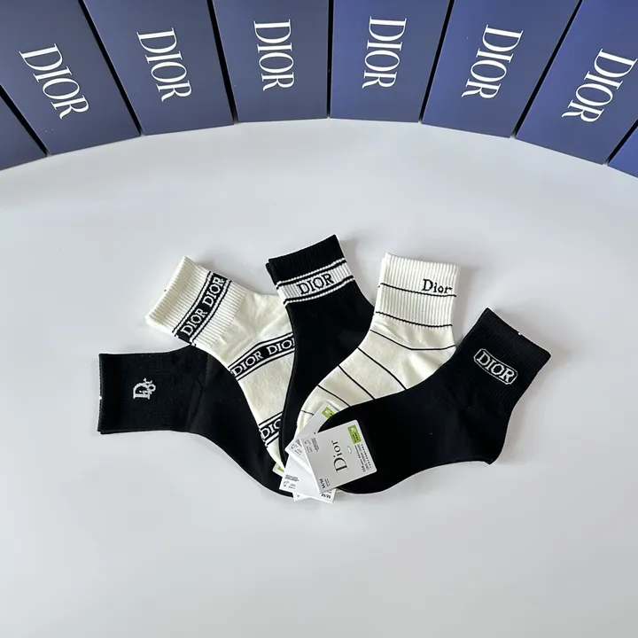スーパーコピー ディオール 靴下