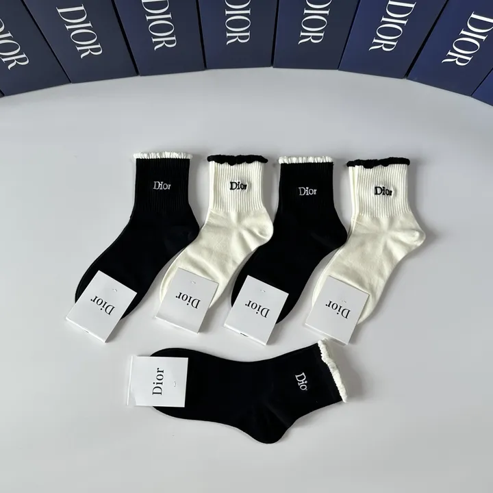 スーパーコピー ディオール 靴下