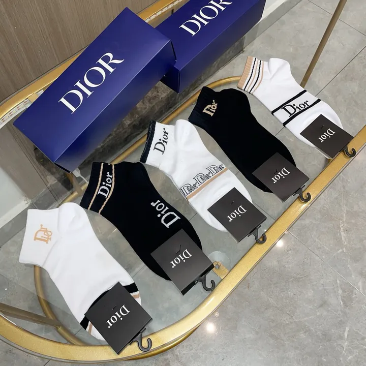 スーパーコピー ディオール 靴下