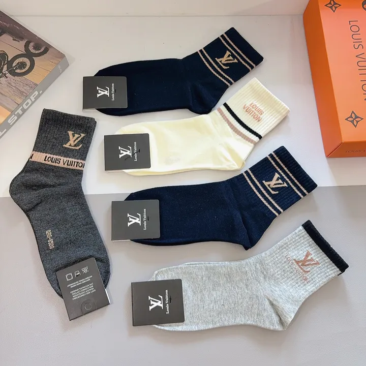 スーパーコピー ルイヴィトン 靴下
